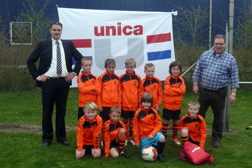 r28ch5cdjoyce93pyzd4px9iy 2013 05 24sparta team nijkerk in nieuwe tenues