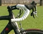 un8pcm6i57tu0tudwtzt5ytib foto links wielrennen