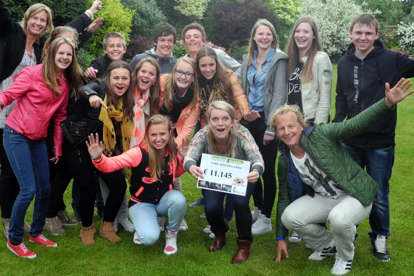 xpw4j4ikhnlqr8ksvrfy6dwh4 2013 06 13corlaeroeganda2