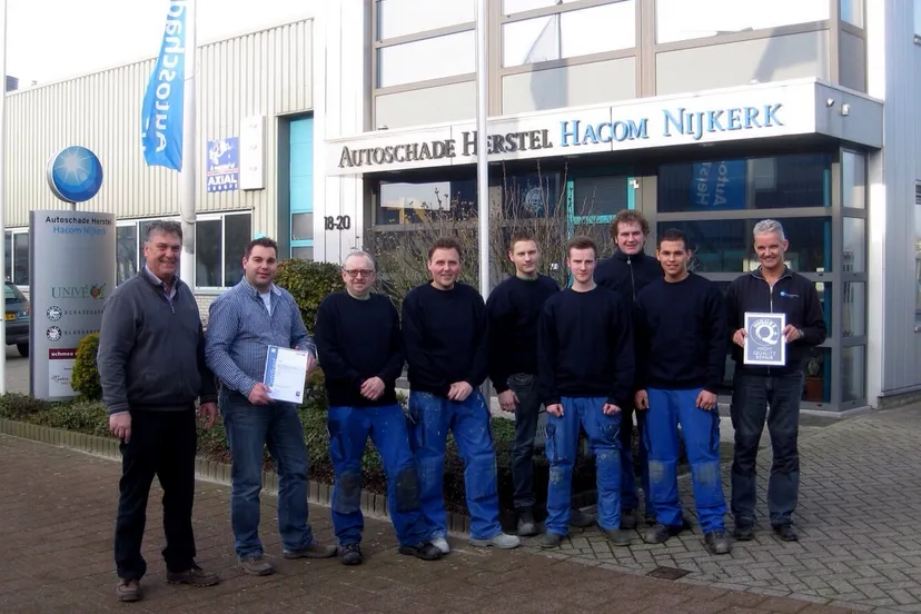 y23yje60ao281r6lm1f9a7v6l 2014 02 04 hacom hiqure v2