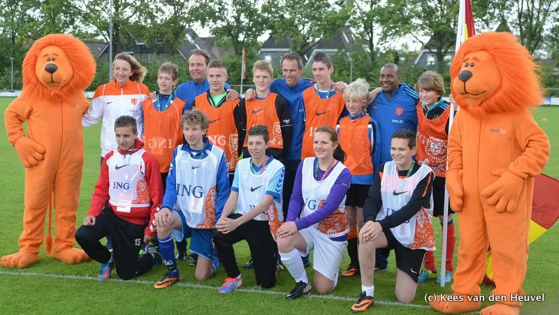 zg037brpisp1ungha9pjiav53 melissa van de veen ballenmeisje