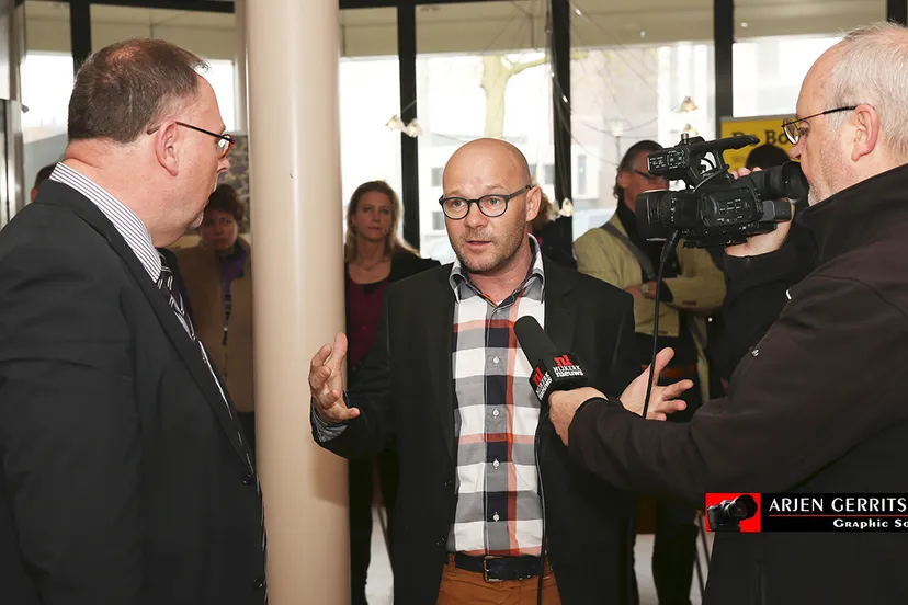 2015 04 07 parkeerpetitie ondernemers 07