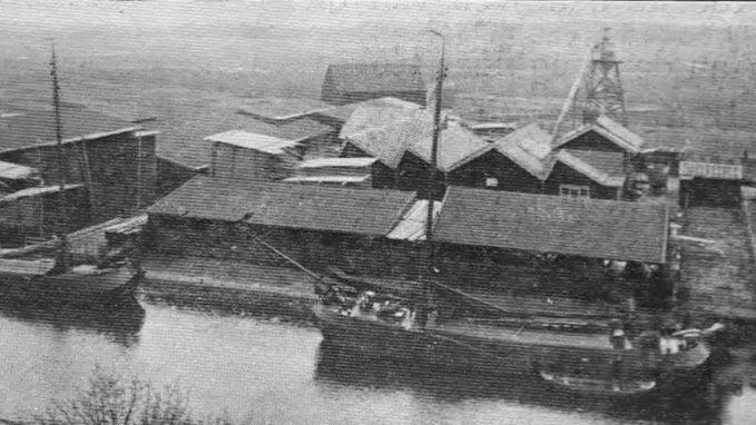 2015 04 22 westkadijk 15a kisten 1928