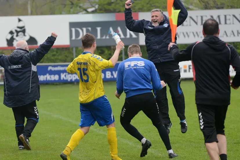 2015 04 25 veensche boys zeewolde 25 4 juichen1