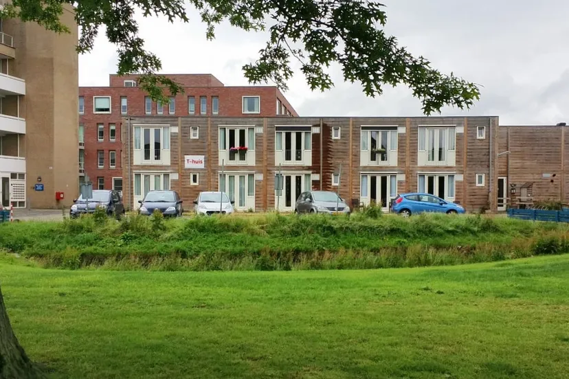 2015 056 21 units arkemheen