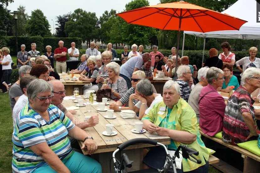 2015 06 27 vrijwilligersfeest 006