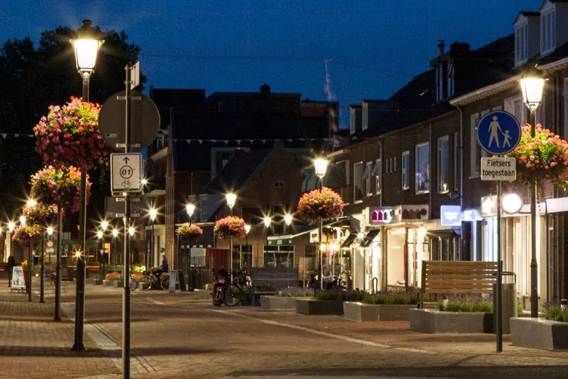 2015 08 17 oosterstraat by night