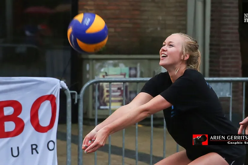 2015 08 17 zomerfeestweeek beachvolley 005