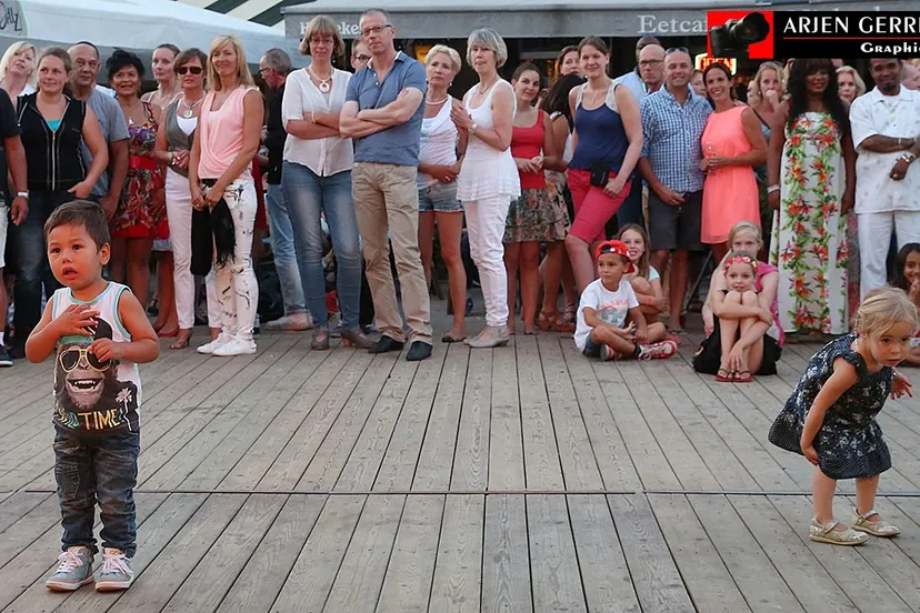 2015 08 22 zomerfeestweek salsa 007