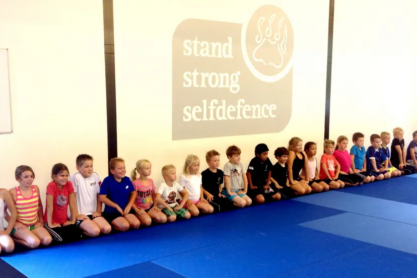 2015 12 27 stad strong self defence kids