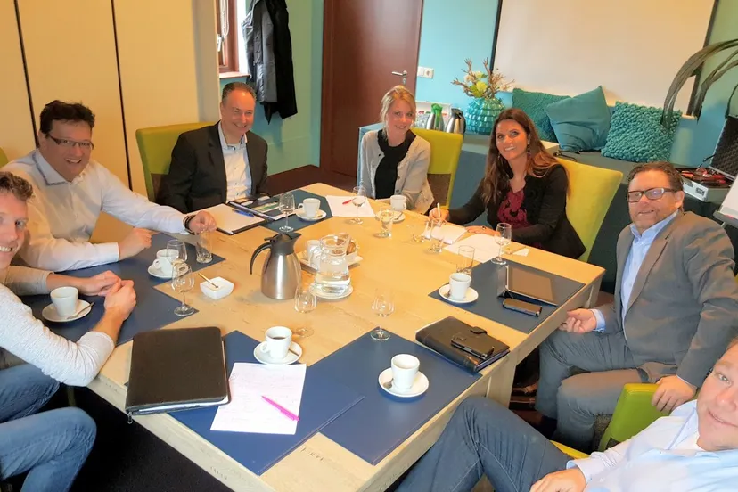 2016 04 05 business barometer