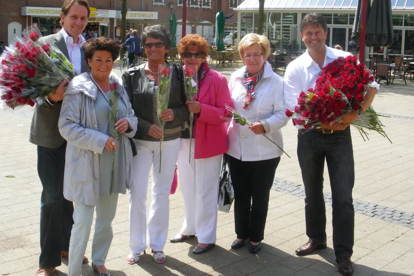 2016 05 04 novroos voor moederdag