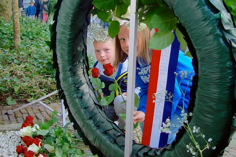 2016 05 06 dodenherdenking hoevelaken