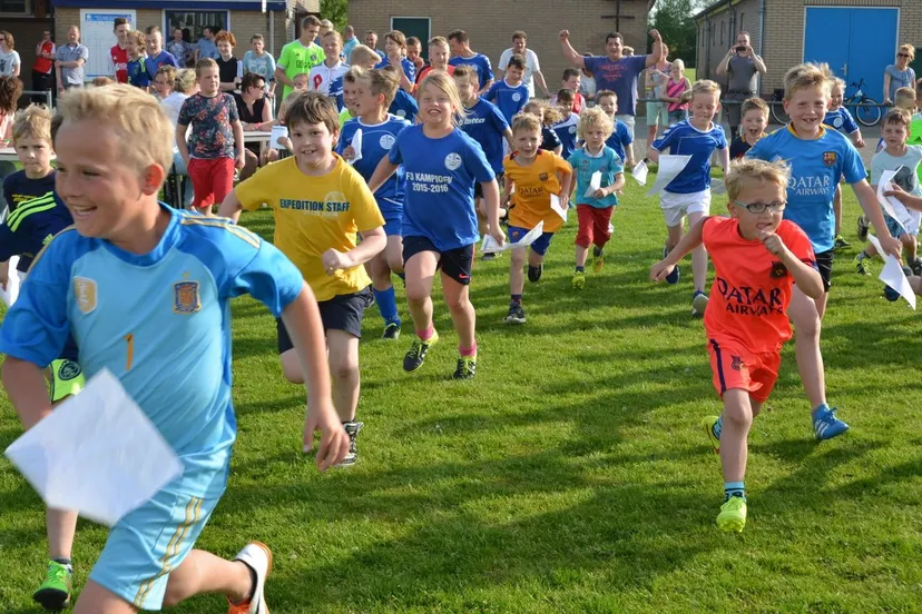 2016 05 09veensche boys sponsorloop 2016 g dico groep