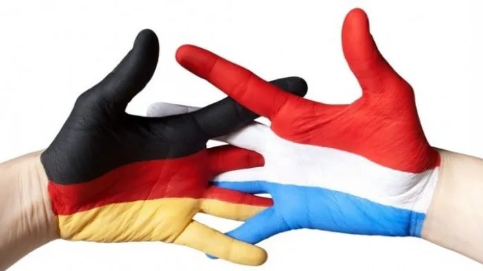 2016 05 26 nederland duitsland handen