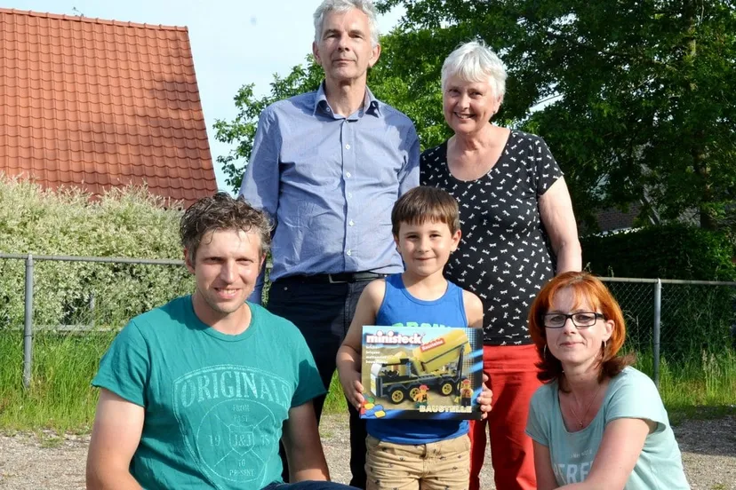 2016 06 06 veensche boys koningsdag leo winnaar duif