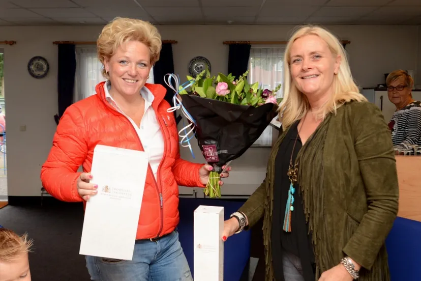 2016 10 03 veensche boys strandhuys sponsor 1 10 van de broek