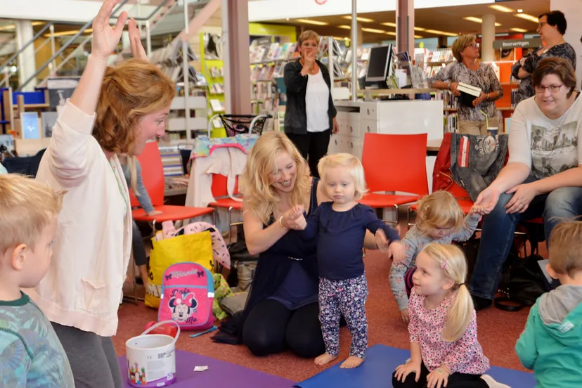 2016 10 03 wendy traa peuteryoga 3 9