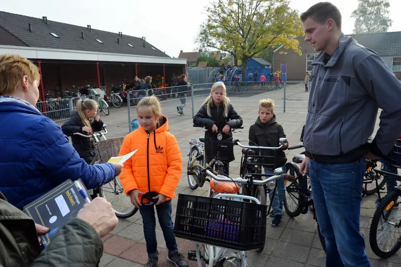 2016 10 26 rootselaarschool lichtbrigade anwb 26 10