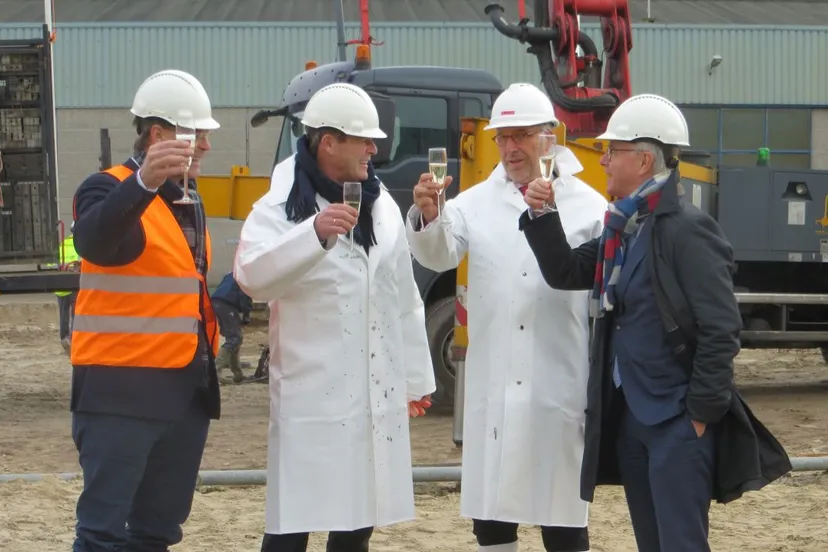 2016 12 21 rootselaar lng tanks 2