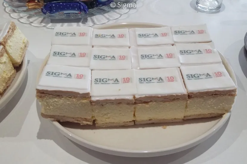 2017 02 24 taart 10 jaar sigma