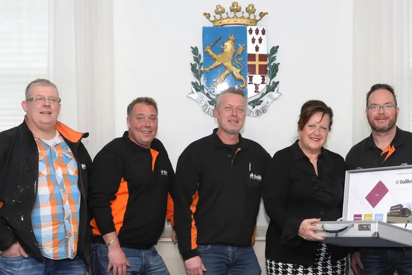 2017 04 07 ondertekening guliker