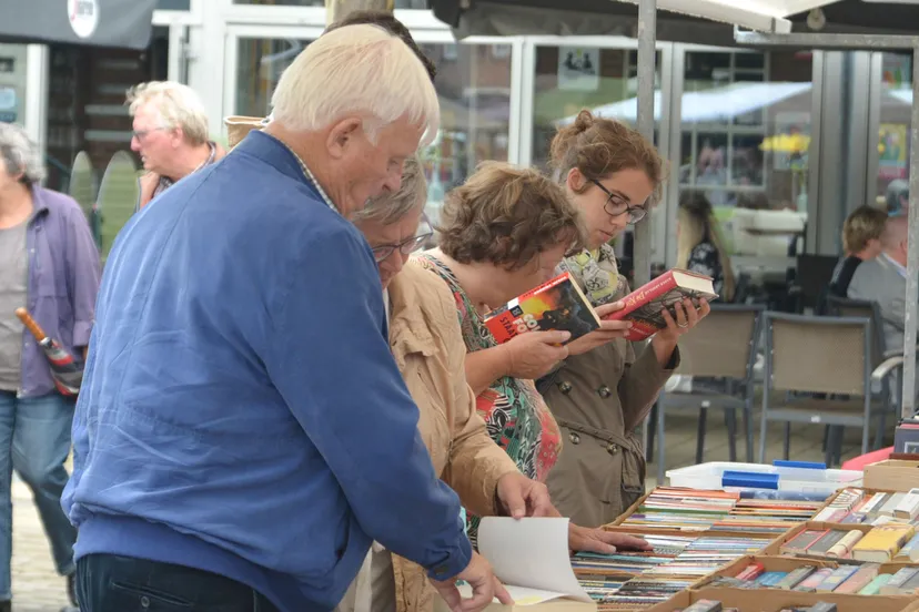 2017 07 29 boek curiosamarkt b