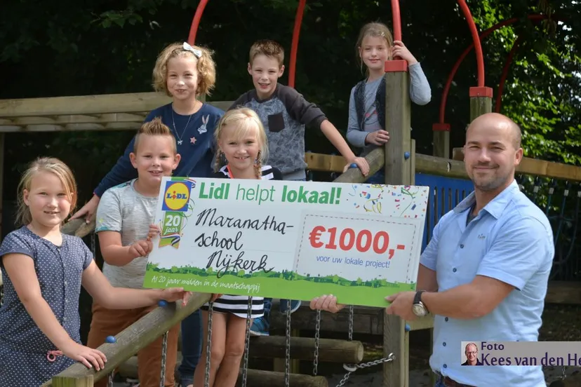 2017 09 07 waterplein maranathaschool cheque