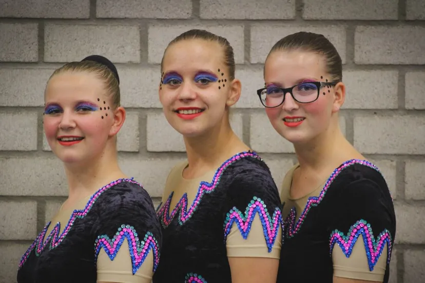 2017 09 11 majorettes jaqueline maaike denise