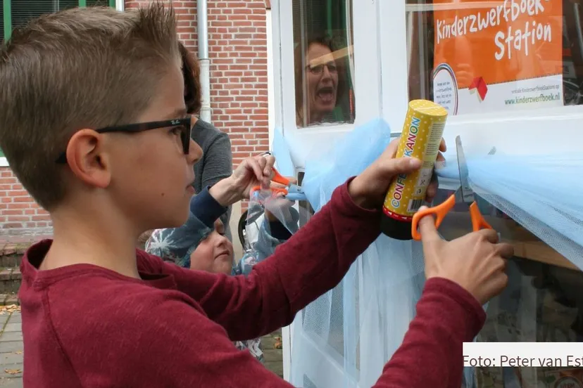 2017 10 03 zwerfboekstation oraje nassau school 004