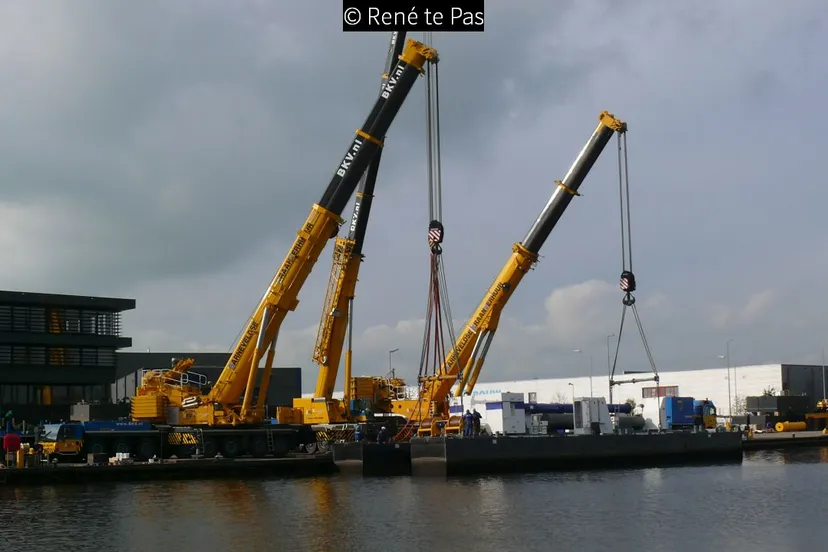 2017 10 26 damen dredging het demonteren en verzend klaar maken voor over het water en de weg 26 10 2017 r te pas 10