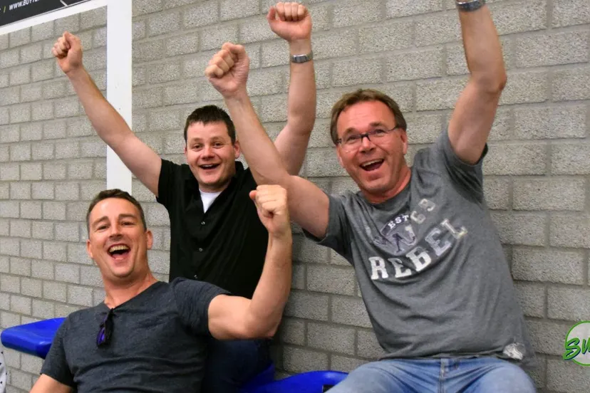 2018 04 21 surf krant4