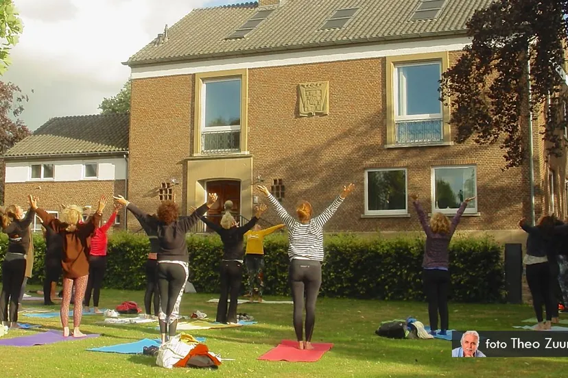 2018 06 22 yogahlkn1