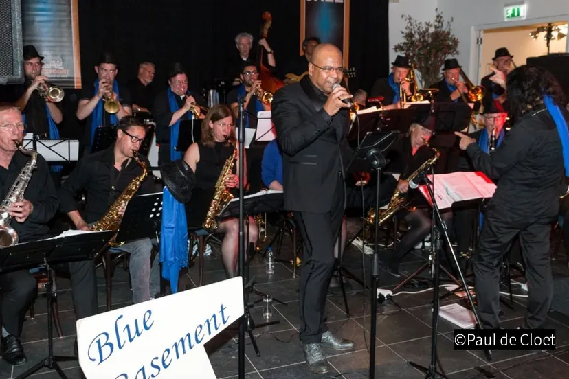 2018 11 1blue basement 03