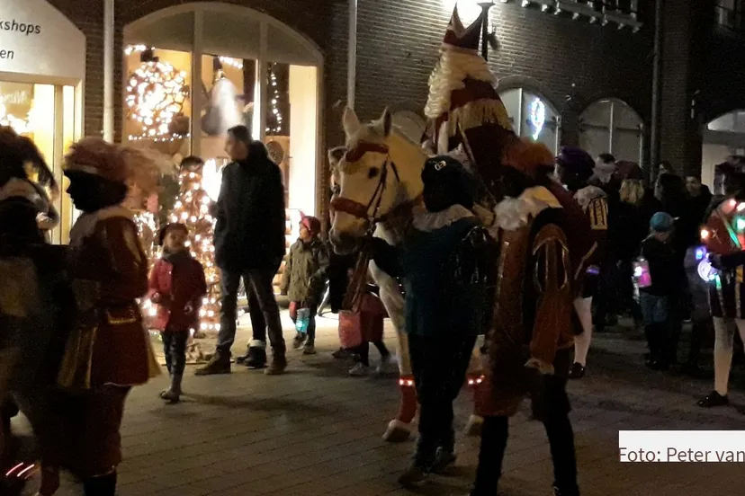 2018 11 30 lampionnenoptocht sint 9