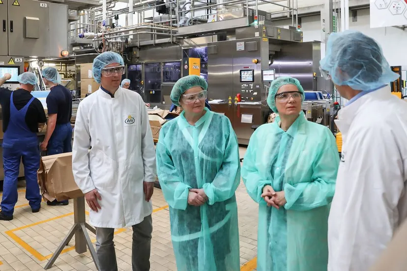 2018 12 07 wethouder broekman bedrijfsbezoek arla2