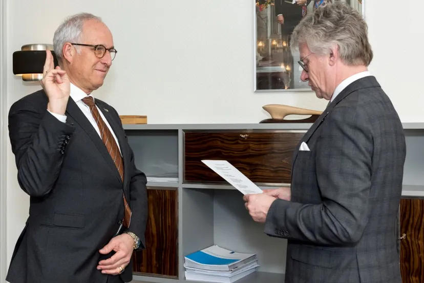 2019 03 18 afleggen eed door burgemeester renkema