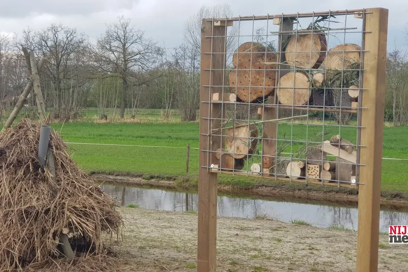 2019 04 03 insectenhotels vrouwenweg aeres 001