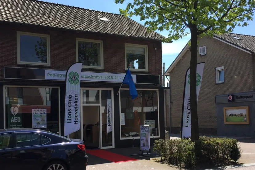 2019 05 16 pop up lions