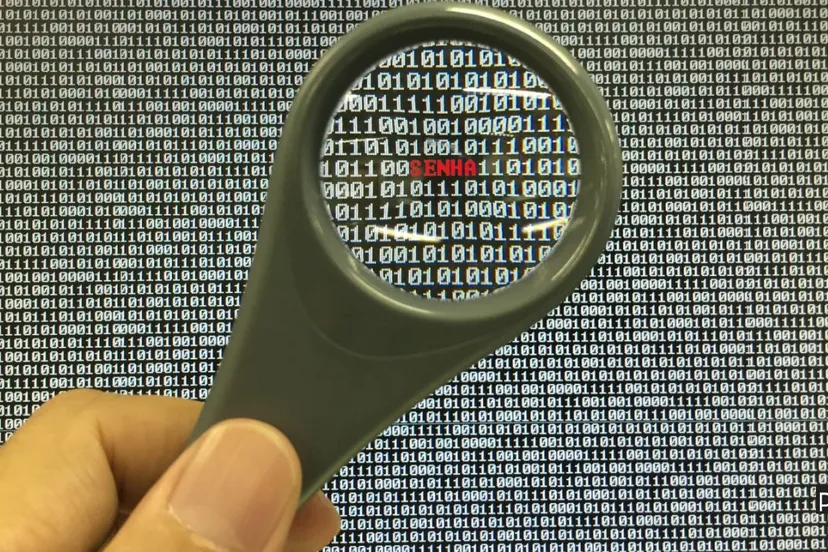 2019 06 13 algoritme computer hand screen internet finger lens 744125 pxherecom