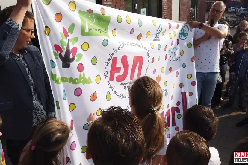 2019 07 17 vlag hsn scholen