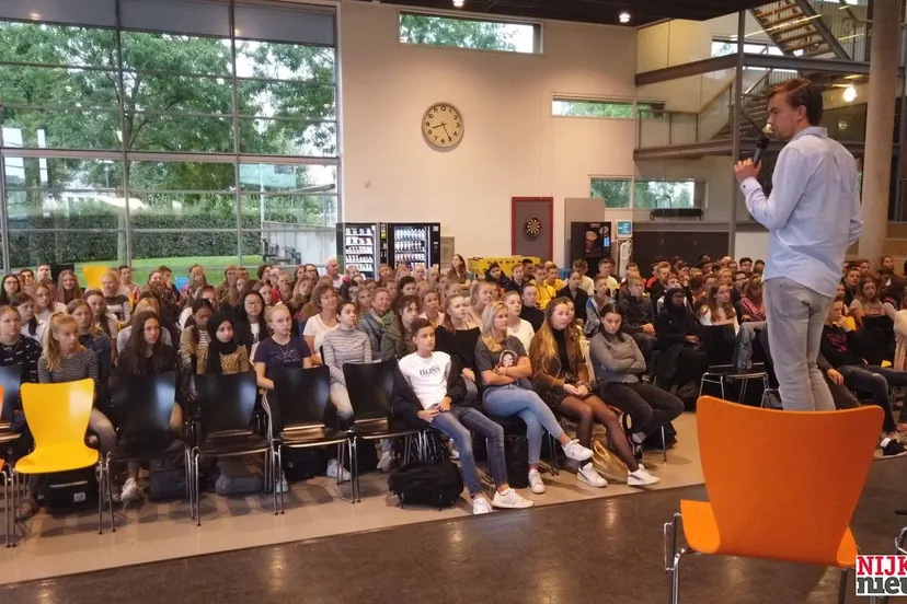 2019 09 13 kiesrecht corlaer college gemeenteraad 002