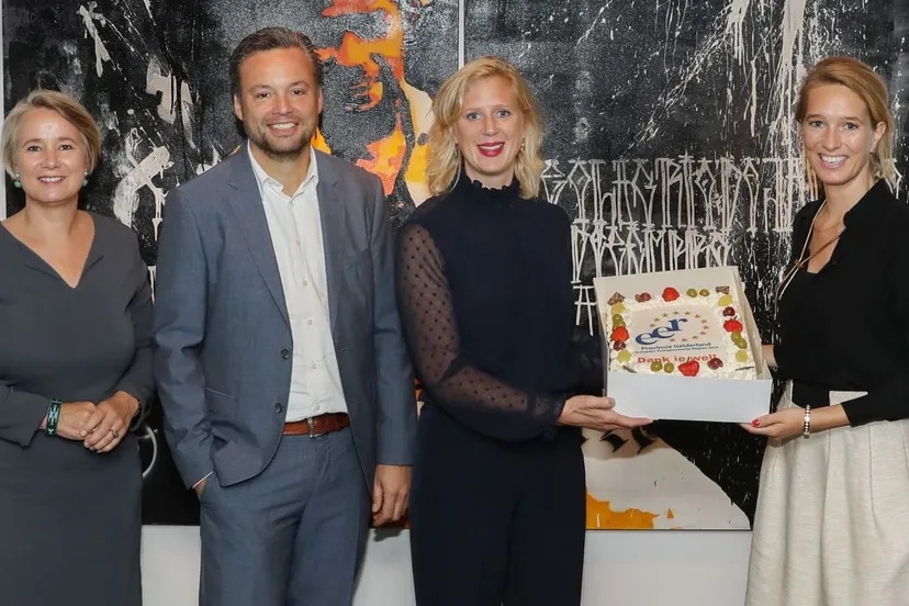 2019 0920 uitreiking dankjeweltaart bronswerk