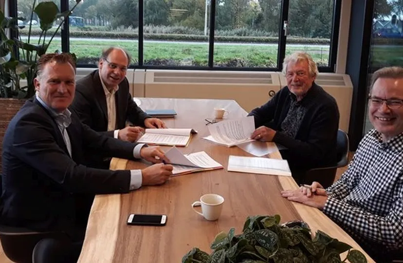 2019 11 26 ondertekening 30 huurwoningen nom