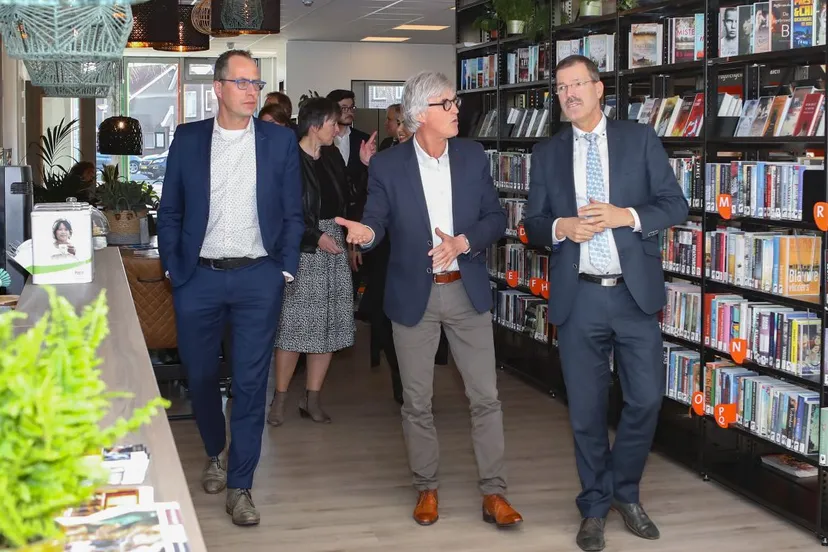 2020 02 07 werkbezoek peter van t hoog foto 1 dorpshuis t veense hart in nijkerkerveen