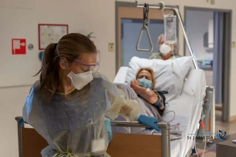 2020 12 28 toestroom coronapatinten st jansdal