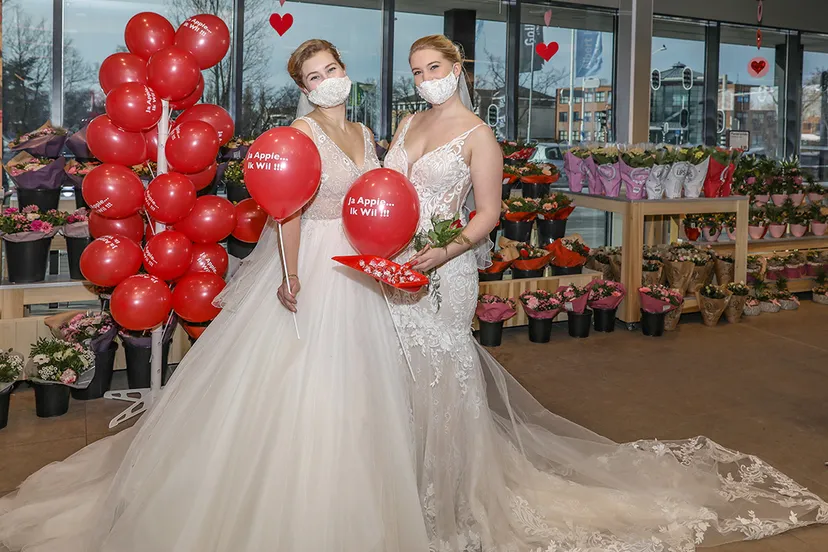 2021 02 15 valentijsdag trouwjurken 02