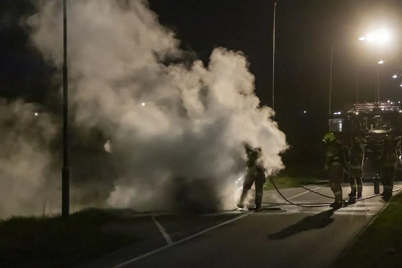 2021 03 26 auto in vlammen