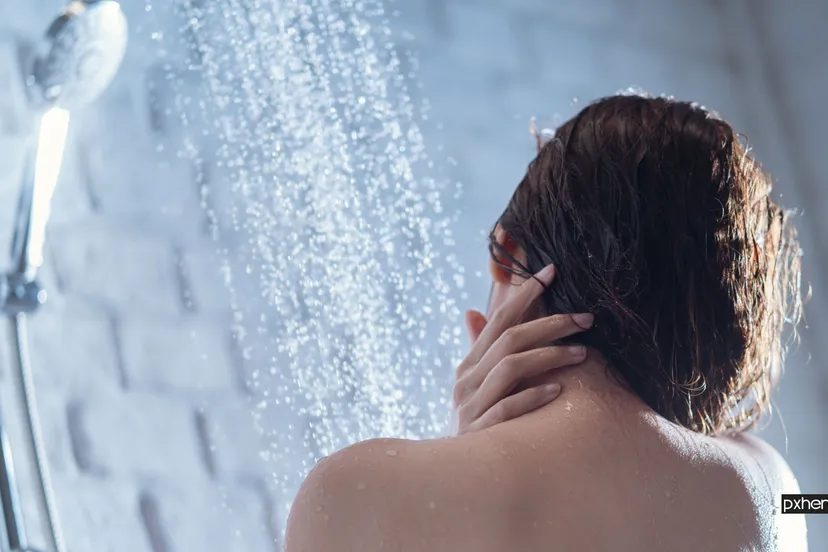 2021 04 22 douche foam soap wash splashing showering hand 1622677 pxhere