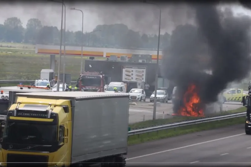 2021 06 02 brandende vrachtwagen
